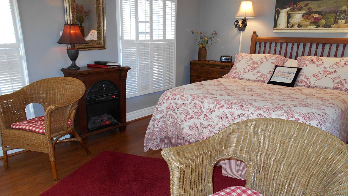 Bedroom in the Eureka Springs Cottage, The Carriage House